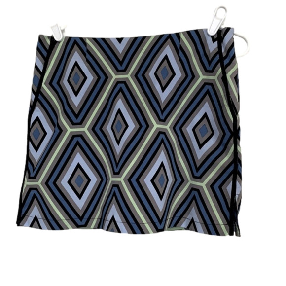 GOLFTINI Golf Skort, Size 4L, Multi Color Geometric Design. - Picture 1 of 7